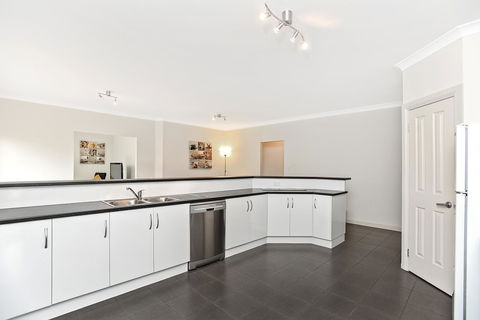 'The Hidden Diamond' - Normanville - Accommodation QLD 19