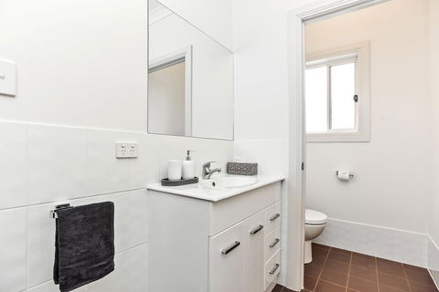 'The Hidden Diamond' - Normanville - Accommodation QLD 27
