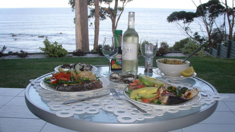 Mollymook Beach Waterfront - Accommodation QLD 3