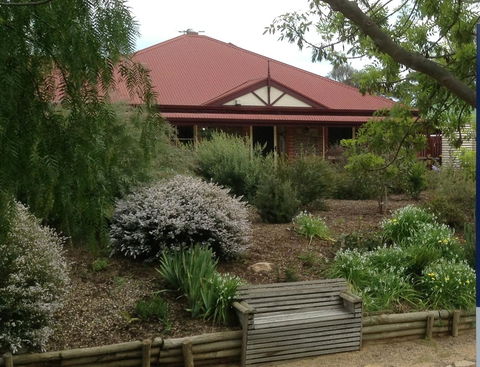 Frog Song At Willunga - Accommodation QLD 1