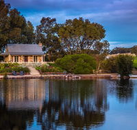 Stonewell Cottages and Vineyards - Accommodation QLD