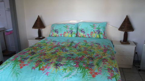 \'Point Break\' Your Waterfront Break At The Point - Accommodation QLD 9