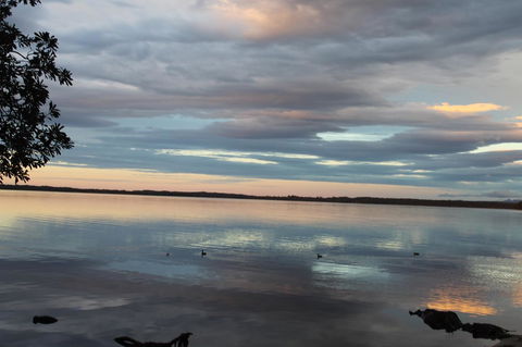 \'Point Break\' Your Waterfront Break At The Point - Accommodation QLD 1