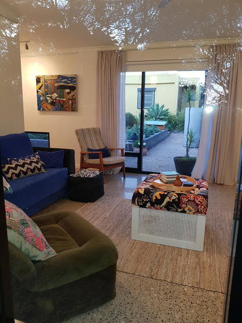 Sinclair Eco House - Accommodation QLD 10