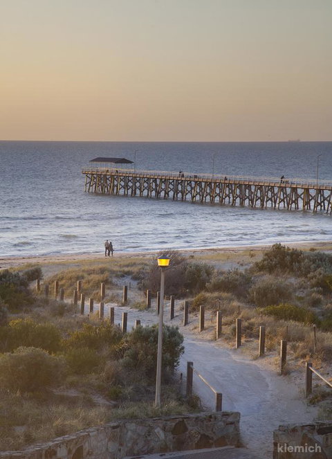 The Beach House @ Grange - Accommodation QLD 1