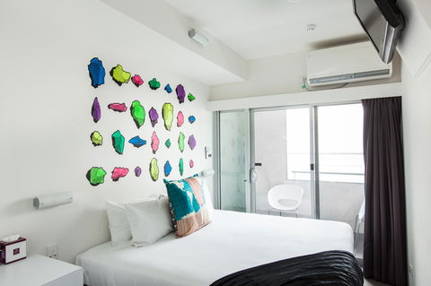 Majestic Minima Hotel - Accommodation QLD 14