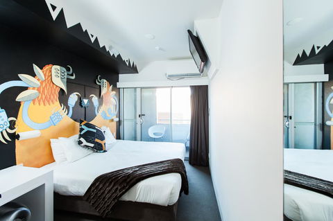 Majestic Minima Hotel - Accommodation QLD 2