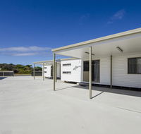 Rocks Retreat Cabin - Dolphin - Accommodation QLD