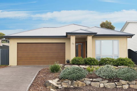 Boutique Getaway On Wright - Accommodation QLD 21