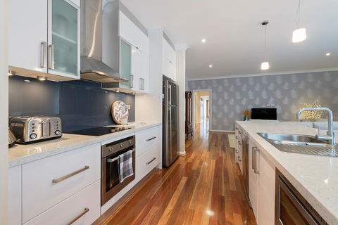 Boutique Getaway On Wright - Accommodation QLD 2