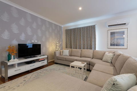 Boutique Getaway On Wright - Accommodation QLD 1