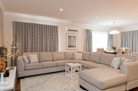 Boutique Getaway On Wright - Accommodation QLD 3