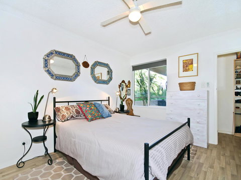 Monaco Court Apartment Adelaide - Accommodation QLD 6