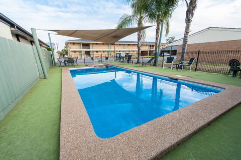 Garden City Motor Inn - Accommodation QLD 38