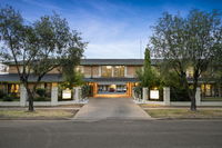 Book Wagga Wagga Accommodation Vacations Accommodation QLD Accommodation QLD