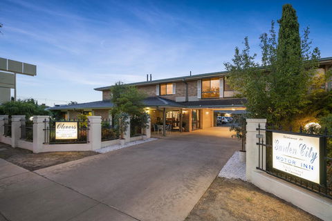 Garden City Motor Inn - Accommodation QLD 3