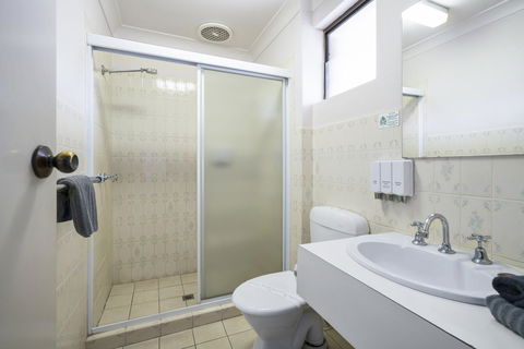 Garden City Motor Inn - Accommodation QLD 35