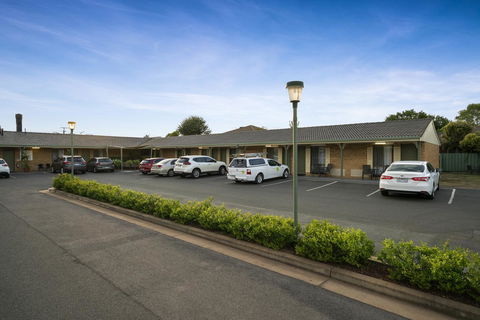 Garden City Motor Inn - Accommodation QLD 41