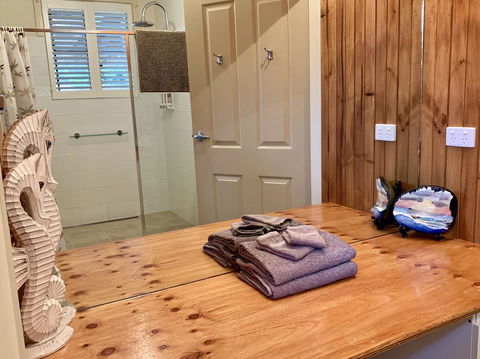 Inna Nutshell - Accommodation QLD 11