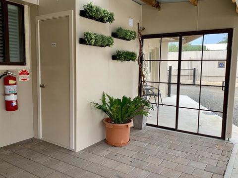 Inna Nutshell - Accommodation QLD 9