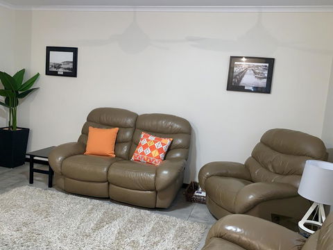 Inna Nutshell - Accommodation QLD 5