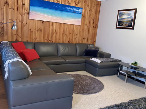 Inna Nutshell - Accommodation QLD 14