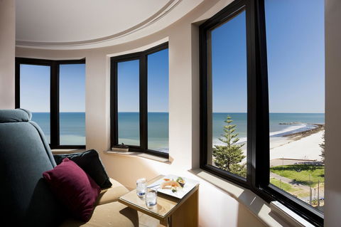 Stamford Grand Adelaide - Accommodation QLD 22