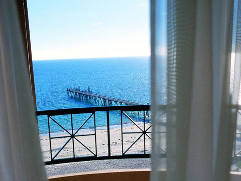 Stamford Grand Adelaide - Accommodation QLD 19