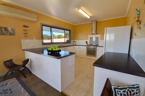 Kestrel Downs - Accommodation QLD 7
