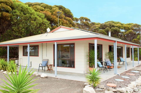 Kestrel Downs - Accommodation QLD 3