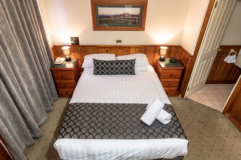 Astor Inn - Accommodation QLD 5