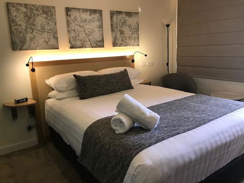 Astor Inn - Accommodation QLD 0