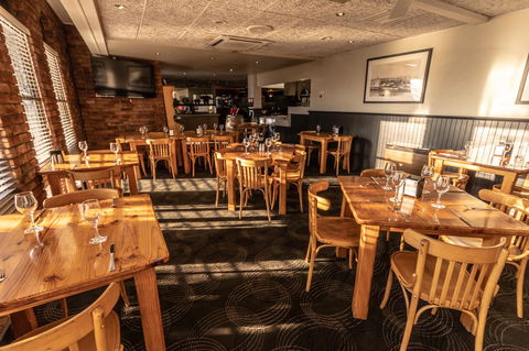 Astor Inn - Accommodation QLD 25