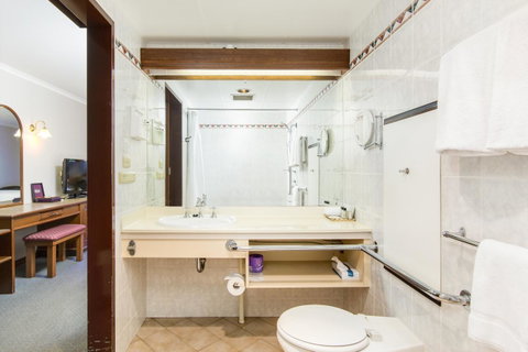 Adelaide Inn - Accommodation QLD 24