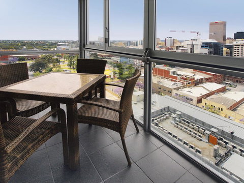 IStay Precinct Adelaide - Accommodation QLD 22