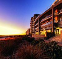 Oaks Plaza Pier - Accommodation QLD