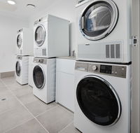 Charlestown Executive Apartments - Accommodation QLD
