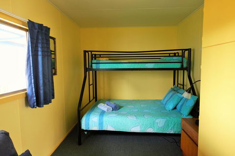 Baudin Beach Apartments - Accommodation QLD 6