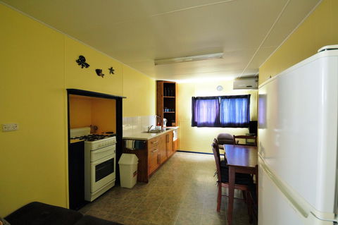 Baudin Beach Apartments - Accommodation QLD 4