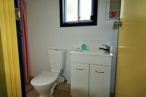 Baudin Beach Apartments - Accommodation QLD 7