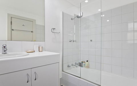 Glenelg Oasis Studios - Accommodation QLD 11