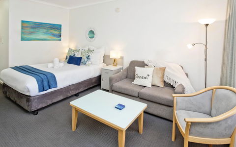 Glenelg Oasis Studios - Accommodation QLD 8