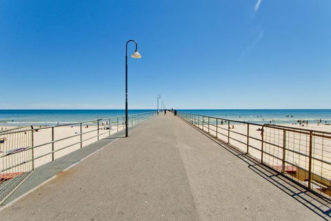 Glenelg Oasis Studios - Accommodation QLD 15