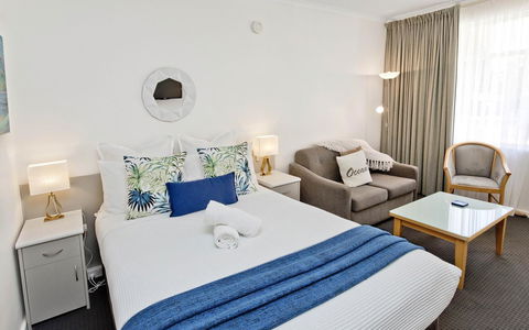 Glenelg Oasis Studios - Accommodation QLD 0
