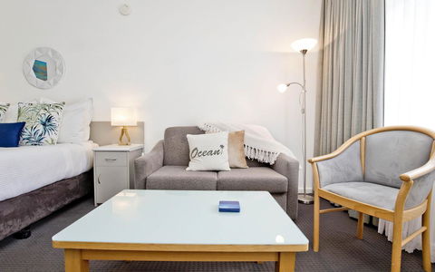 Glenelg Oasis Studios - Accommodation QLD 9