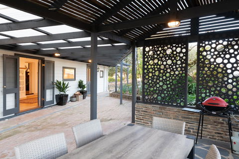 The Other House - Accommodation QLD 13