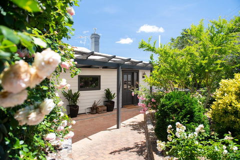 The Other House - Accommodation QLD 5