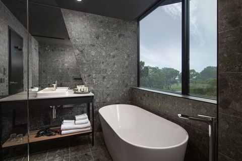 Marion Hotel - Accommodation QLD 40