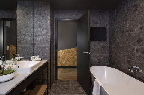 Marion Hotel - Accommodation QLD 35