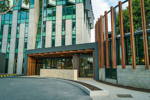 Marion Hotel - Accommodation QLD 0